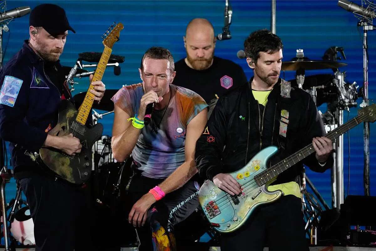 Chris Martin asegura que Coldplay solo sacará dos discos más y se plantará en doce