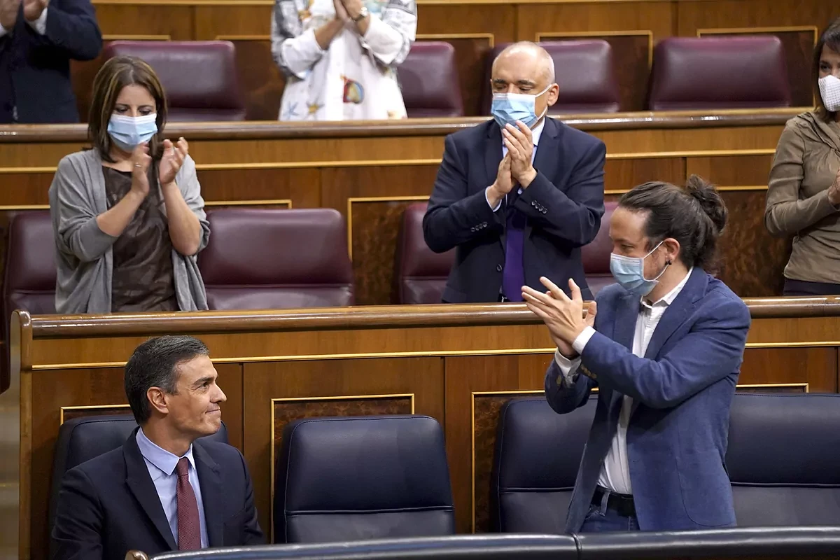 Pedro Snchez firma un cordn contra Santiago Abascal para presionar a Pablo Casado