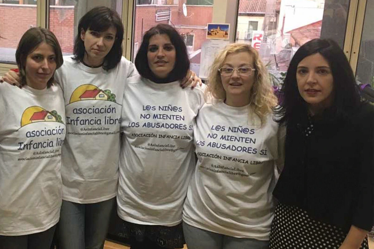 Condenada a dos años de cárcel una segunda madre de Infancia Libre por sustracción de menores