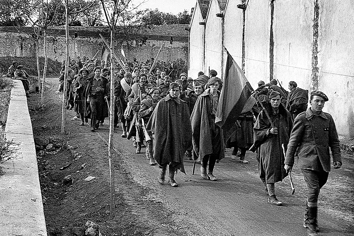 La realidad de los soldados franquistas: reclutamiento forzoso, castigos y trauma