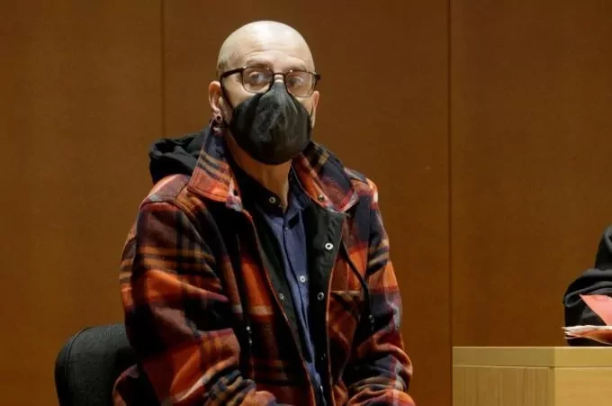Veinte aos de prisin para el corus que degoll a su mujer e intent justificarlo como una eutanasia
