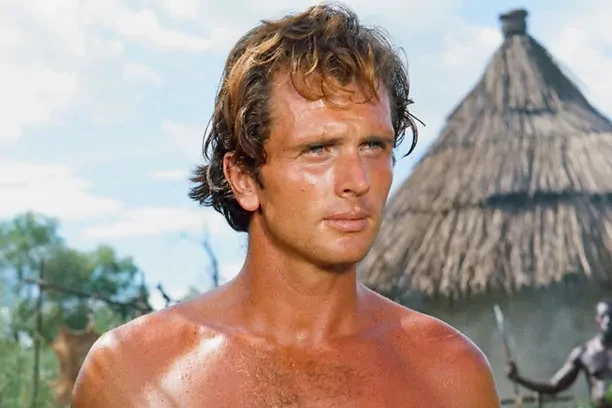 El actor Ron Ely demanda a los agentes que mataron a su hijo tras haber apualado este a su madre