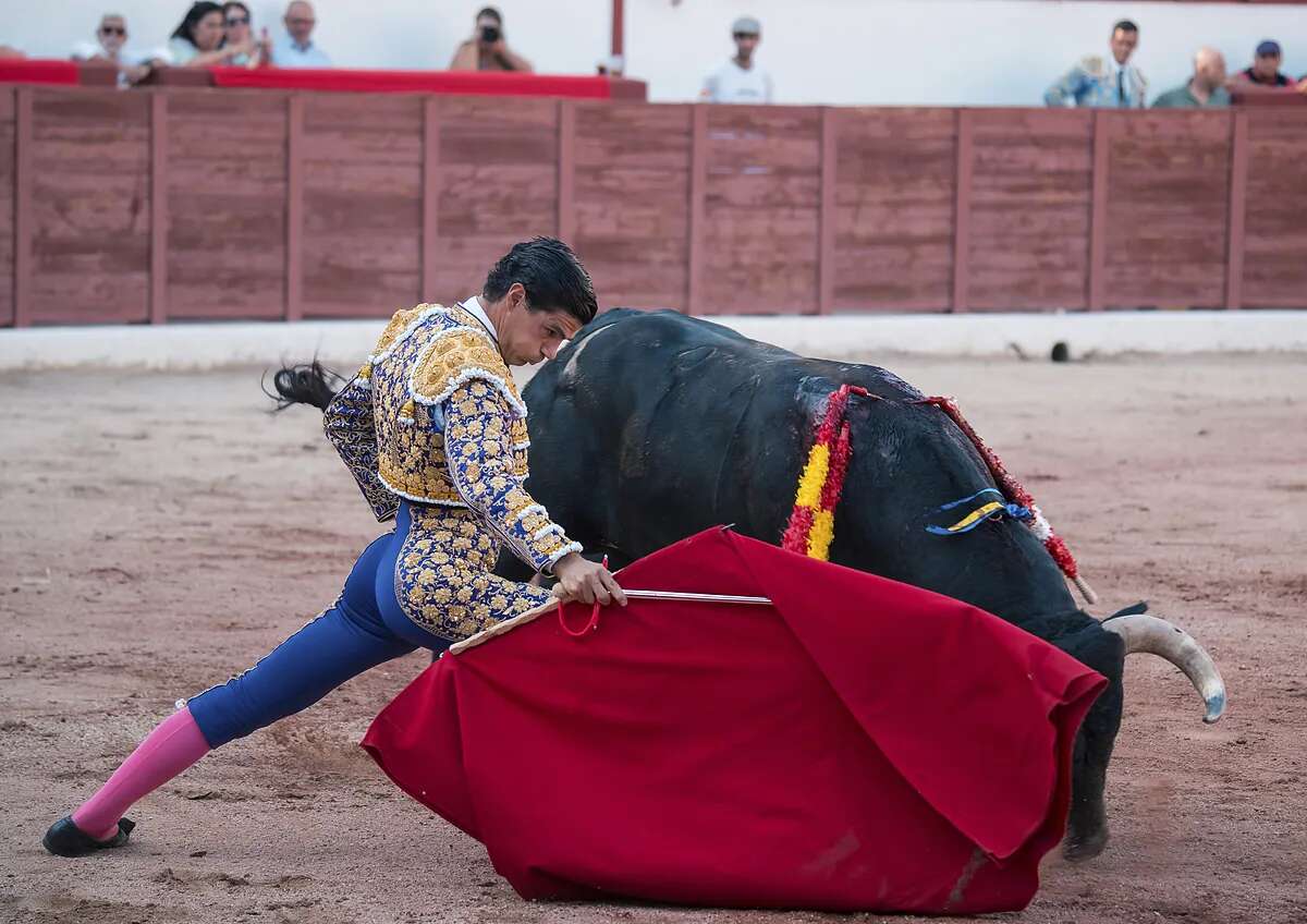 Montalvos de piedra para arruinar el debut de Pablo Aguado en Colmenar