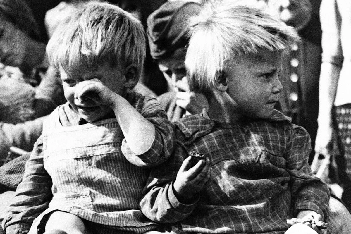 Los niños que Alemania entregó a Lituania tras la caída de Hitler: 