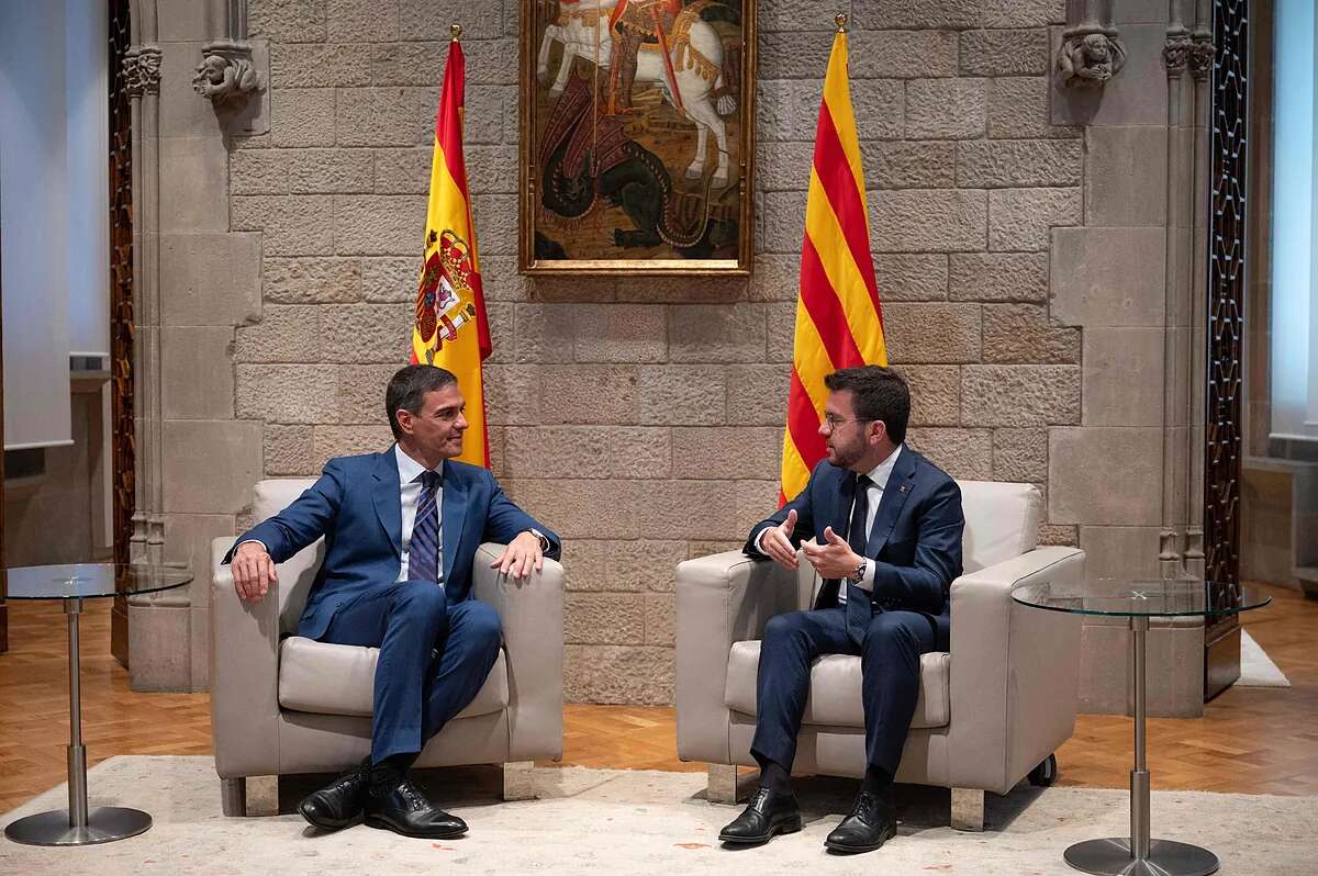 El Gobierno agasaja a País Vasco y Cataluña e ignora al resto de CCAA