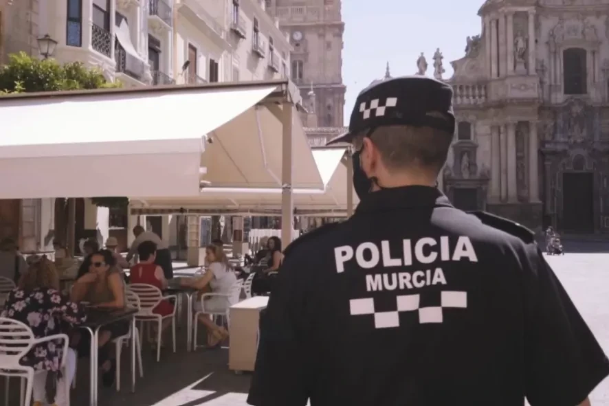 Investigan la muerte de una mujer en su casa de Murcia