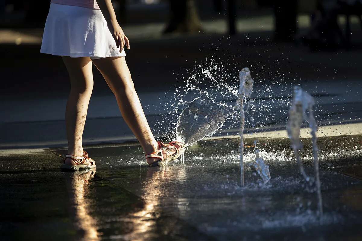 Las temperaturas máximas suben de forma generalizada este lunes, con valores por encima de los 30ºC en la mitad del país