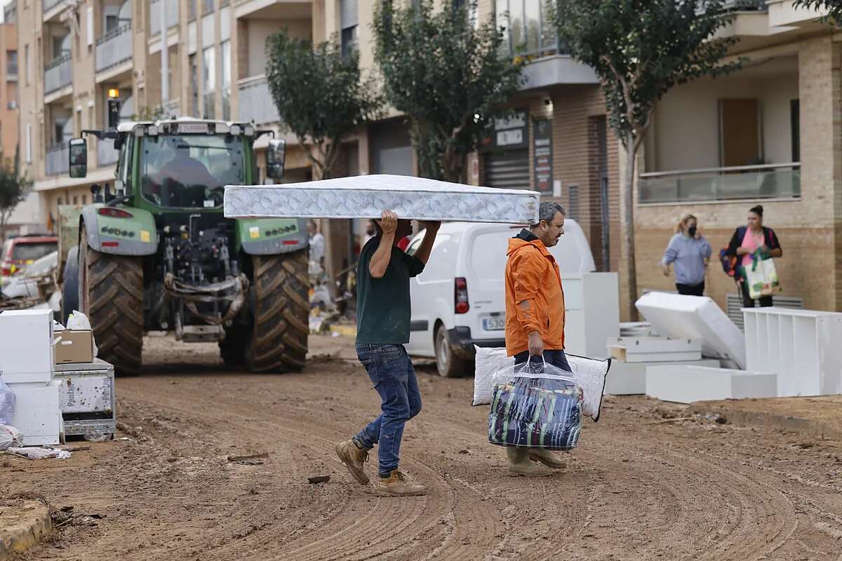 Última hora de la DANA hoy en Valencia y resto de España, en directo | La Delegada del Gobierno, sobre la cifra de muertos: 