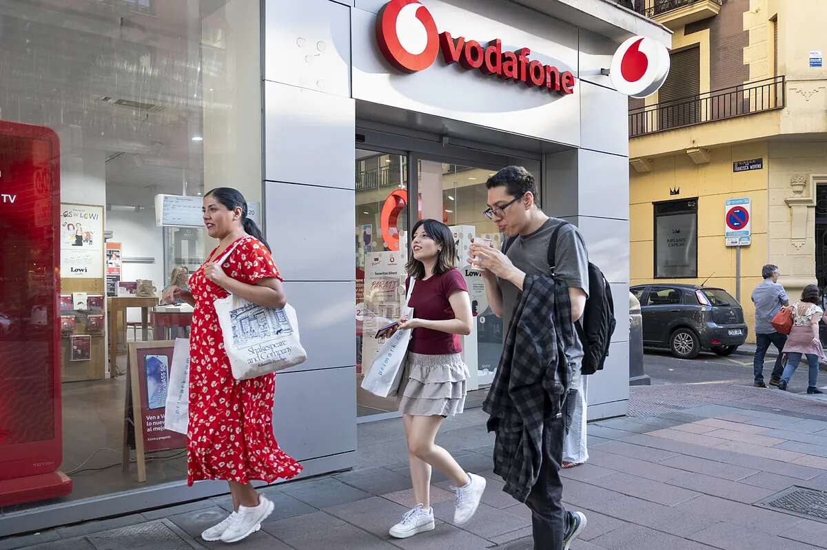 Vodafone España factura 913 millones en su tercer trimestre fiscal, un 1,1% más