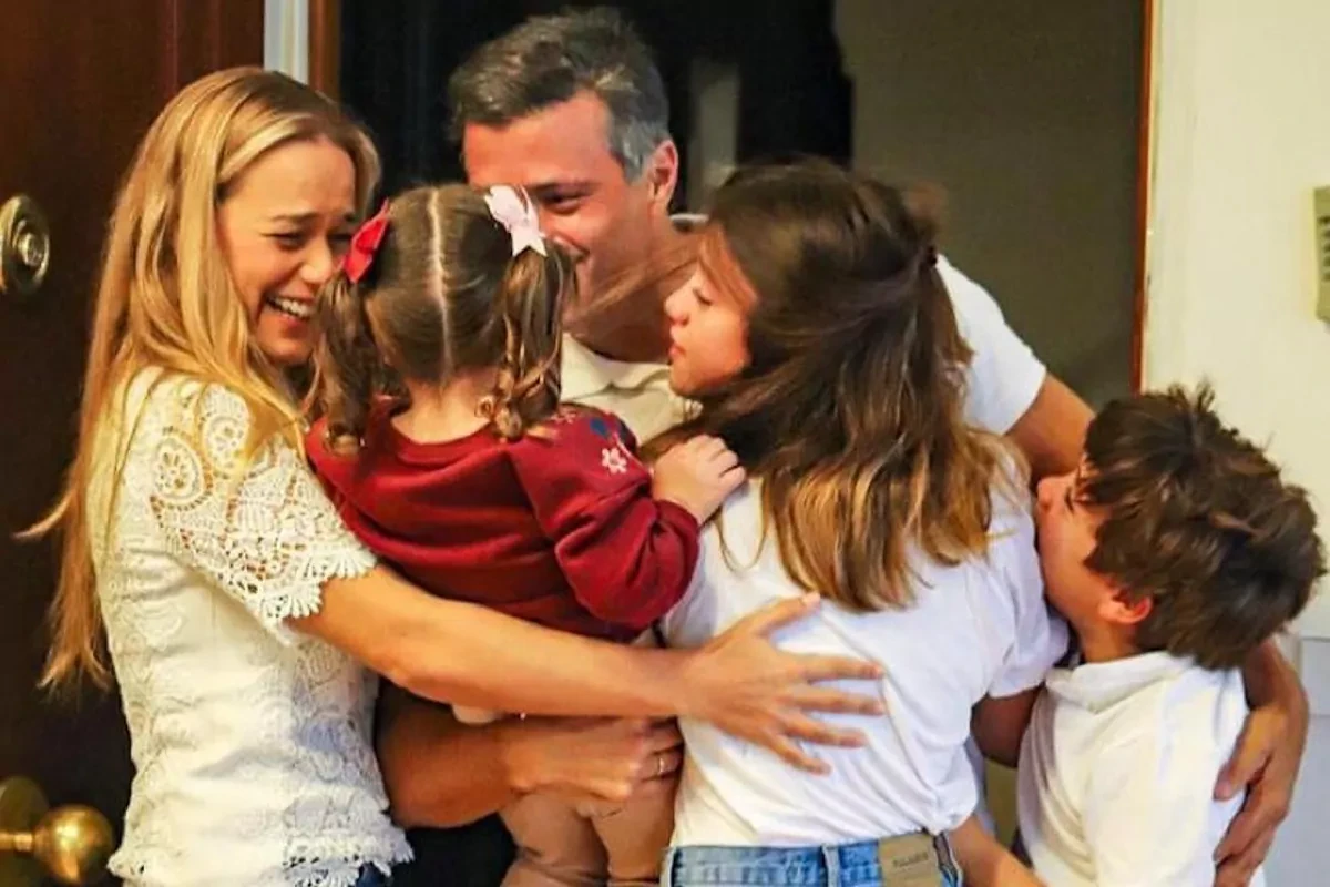 Leopoldo Lpez aterriza en Madrid tras abandonar Venezuela