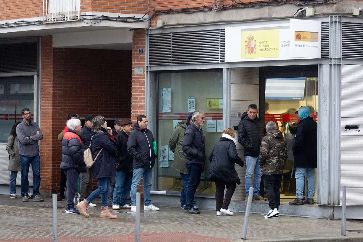 El paro sube en 38.725 personas y se pierden 242.148 empleos en el peor inicio de año desde 2020