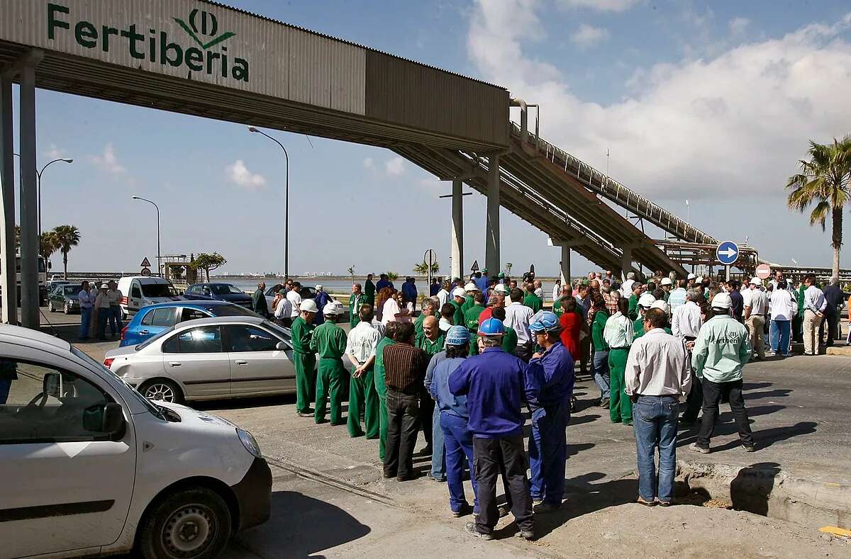 Fertiberia, el rey español de los fertilizantes, da un paso atrás en su giro verde y sale del proyecto para construir la mayor planta de amoniaco limpio de Europa