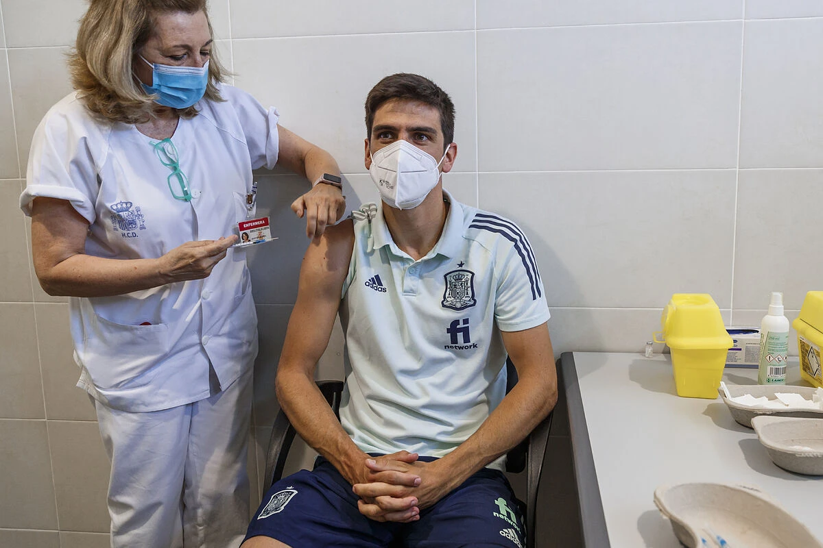 Al 63% le parece bien la decisión de Sanidad de haber vacunado a la selección