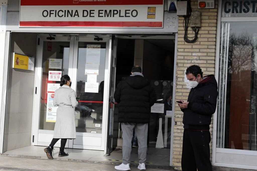 El Grupo Popular pide a Yolanda Díaz que comparezca en el Congreso para explicar los 1.500 despidos en el SEPE