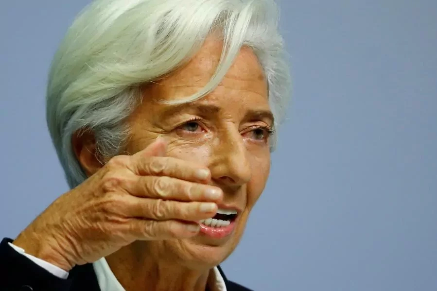 Admite que el BCE se plantea seguir a la Fed y cambiar el objetivo de inflacin