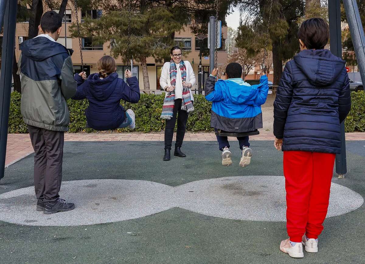 Caen un 25% los nacimientos en España en la última década, pero repuntan levemente en 2024