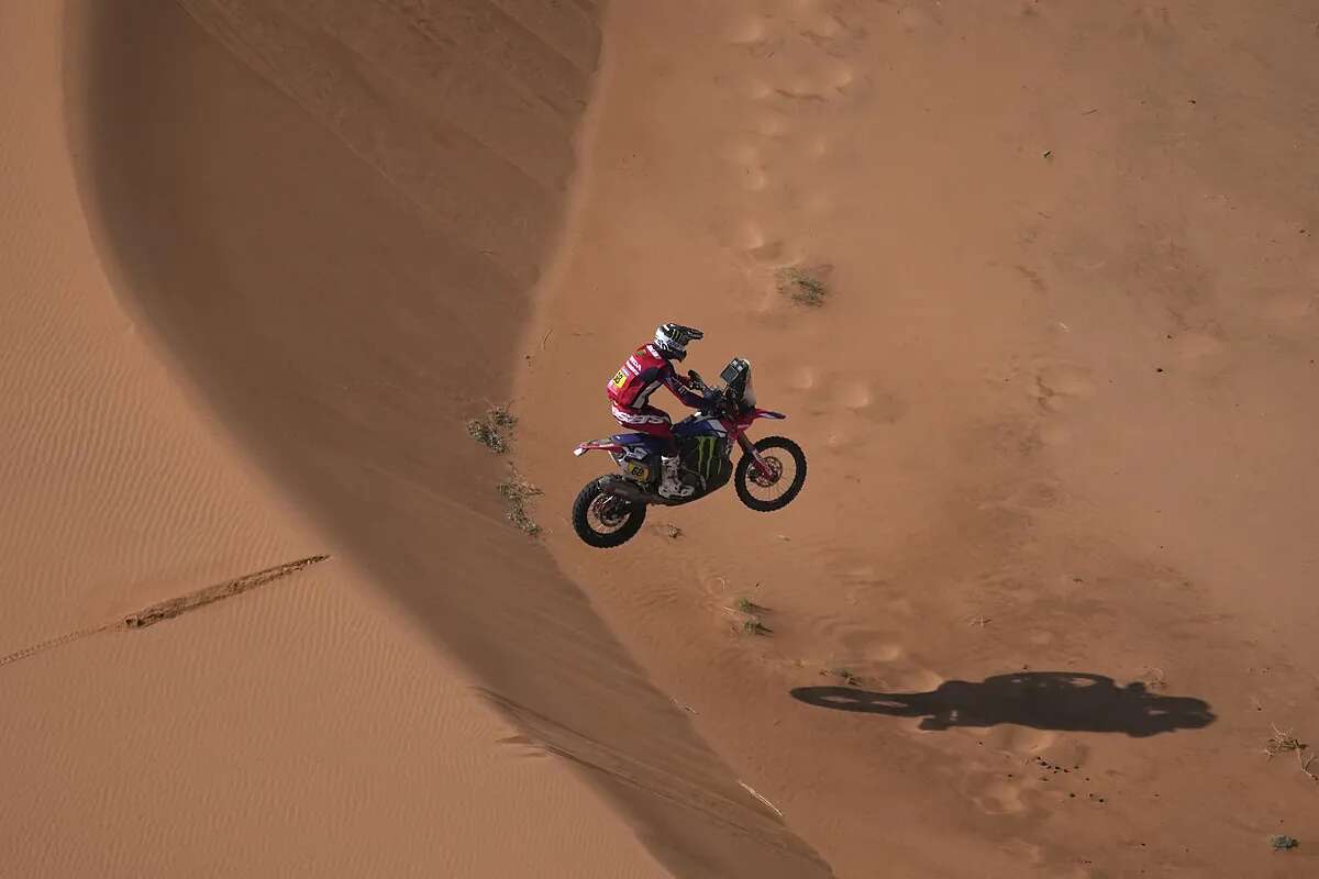 El español Schareina gana otra etapa pero se queda a un paso del Dakar: 