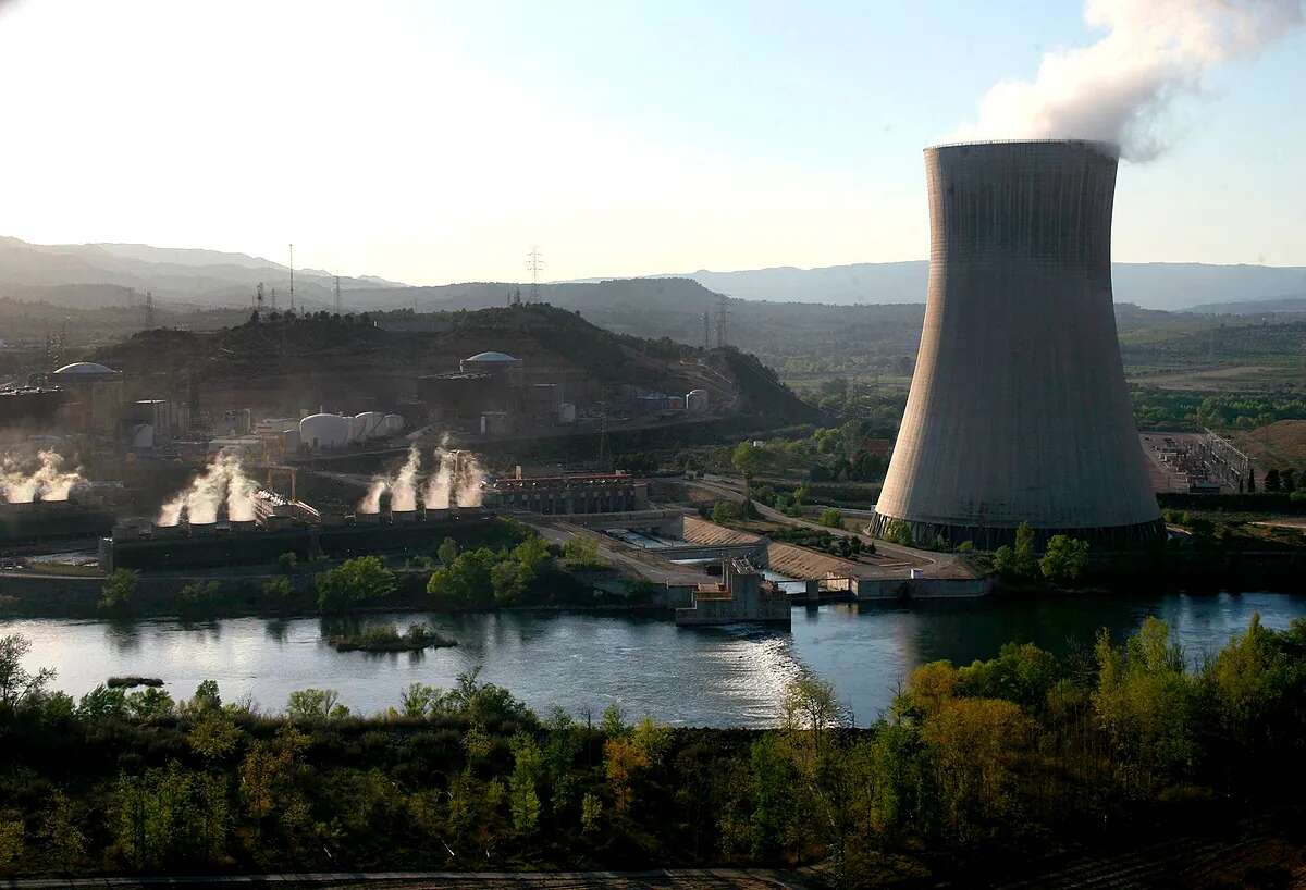 Tres reactores, dos centrales, 2.000 empleos y un giro radical: las claves del apoyo a la nuclear en Cataluña