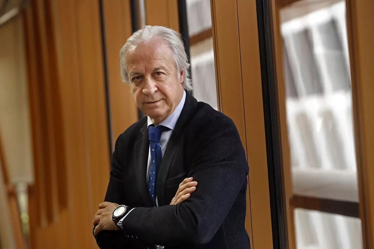 Tusquets, presidente de la Comisin Gestora: 