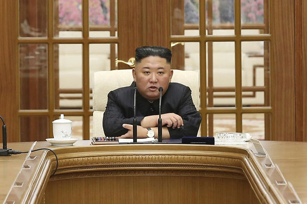 Corea del Norte le declara la guerra a los vaqueros y los cortes de pelo occidentales, 