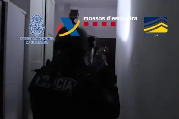 Desarticulada una red de trfico de armas que blanque 10 millones de euros