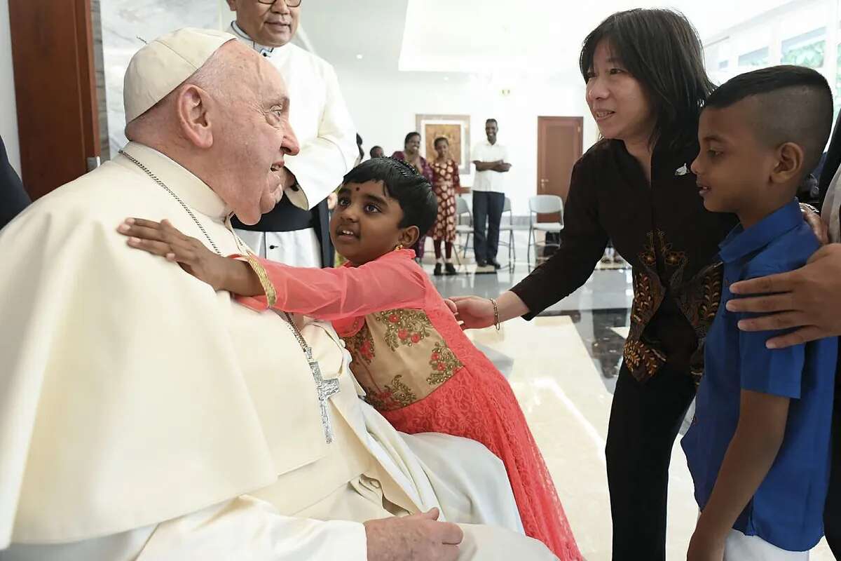 El papa Francisco inicia su gira asiática en Indonesia, el país con más musulmanes del mundo