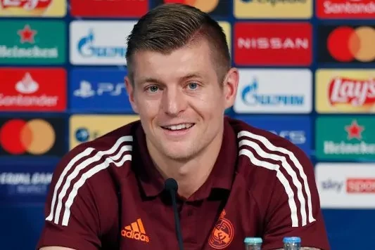 Kroos: 