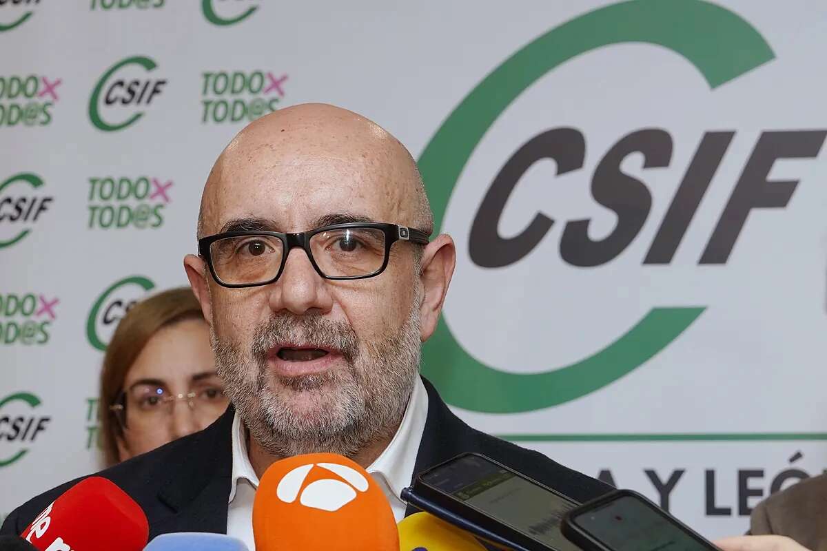 El sindicato CSIF convoca huelga de maestros y otros funcionarios en España el día 13 ante 