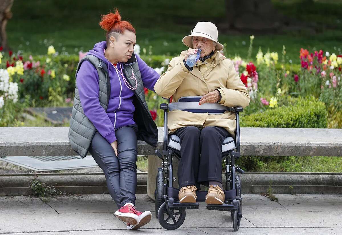 Cuidadores no profesionales podrán ser contratados para atender a dependientes en situaciones de emergencias