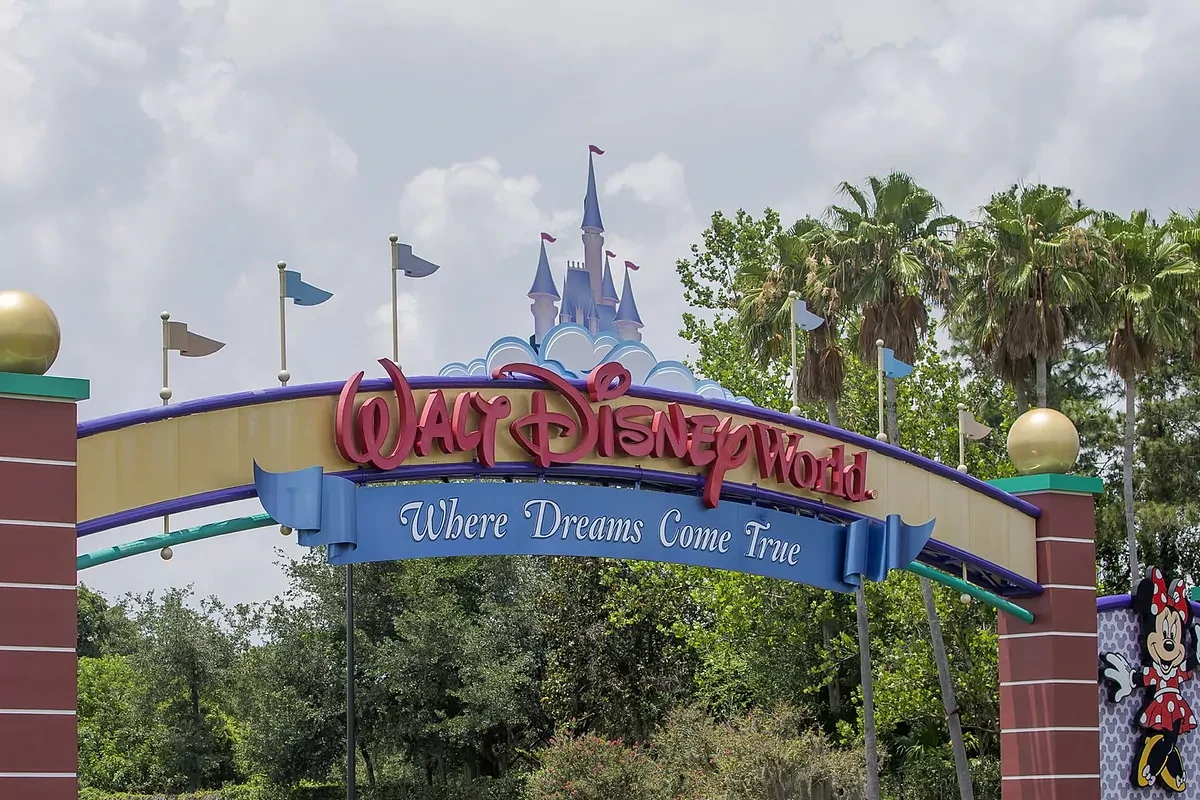 Disney despedir a 28.000 trabajadores de sus parques en EEUU por la pandemia