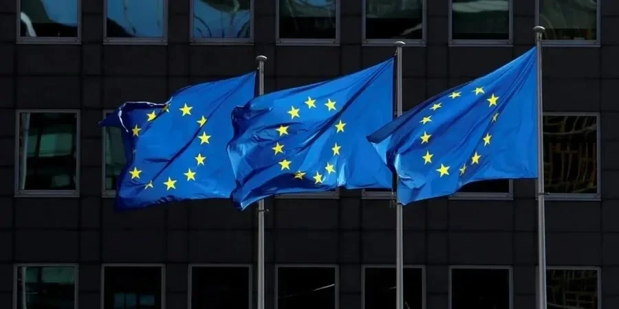 Повна відмова від нафти і газу з РФ. Єврокомісія представить стратегію заміщення російських енергоносіїв — Reuters