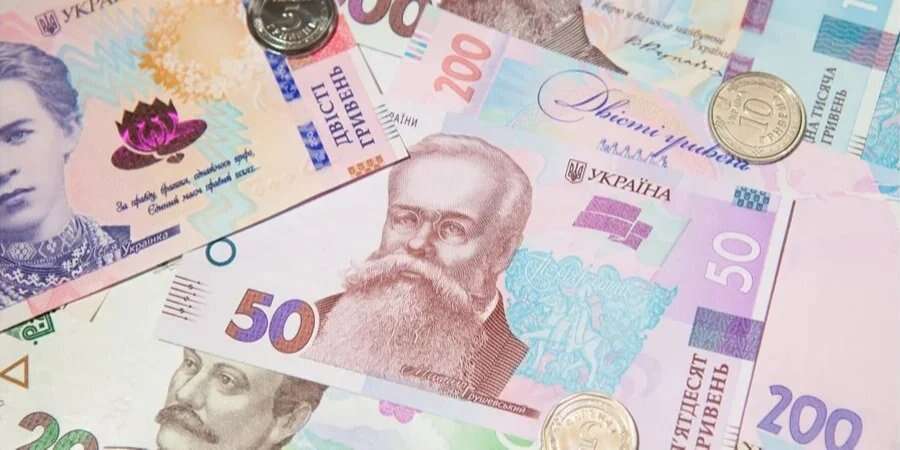 Доплата пенсіонерам 2025: хто і як може отримати майже 1000 грн з 1 лютого