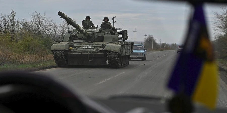 Виплати військовим 2023. Хто має право на 30 000 гривень, які документи потрібні, строки і умови виплати