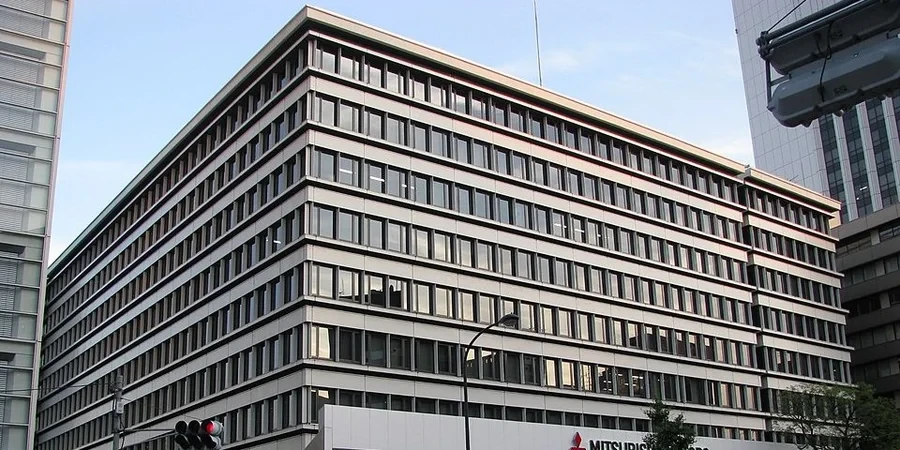 Mitsubishi призупинила поставки авто в США