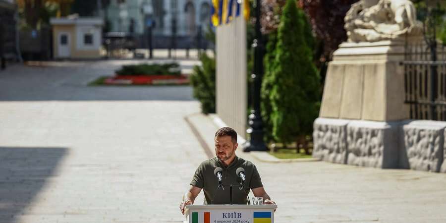 Конкретні країни. Зеленський пояснив, хто має дати дозвіл Україні на використання далекобійної зброї для ударів по території РФ