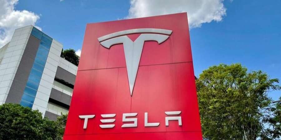 Акціонери Tesla вимагають від Ілона Маска звіт на тлі падіння вартості цінних паперів компанії - ЗМІ