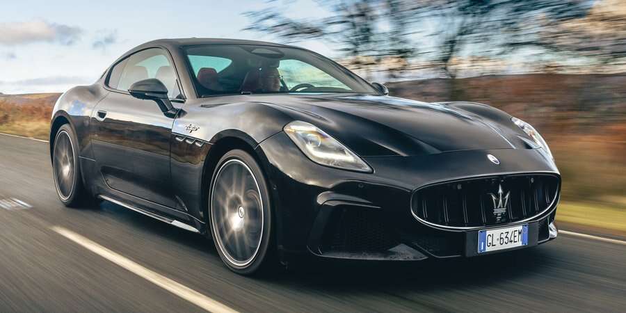 Maserati відкликає сотні авто через непрацюючий датчик рівня палива