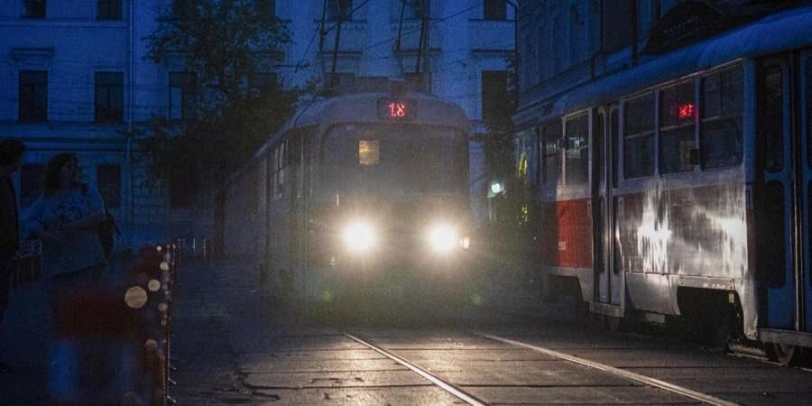 «З огляду на темпи відновлення». Вже в середині наступного тижня світло можуть не вимикати, проте не треба мати ілюзій — Харченко