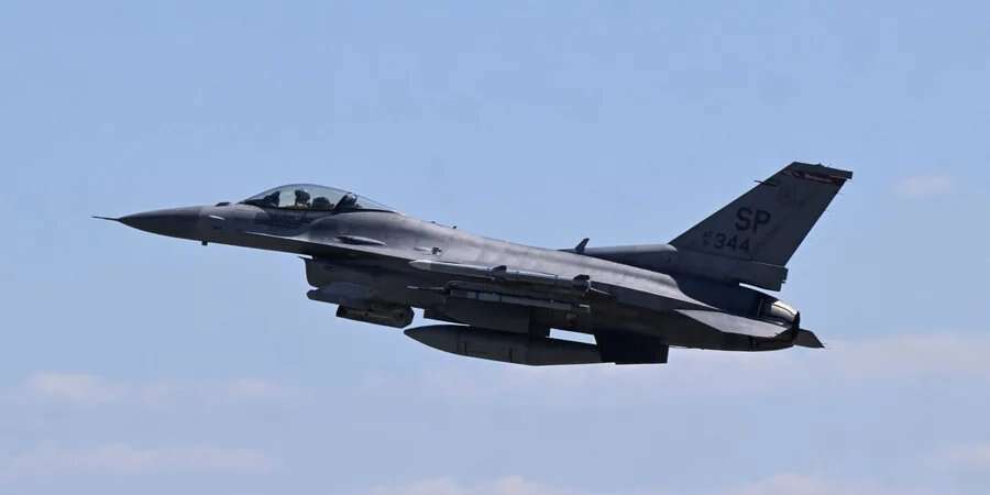 Катастрофа F-16: військові розглядають різні версії, включно із технічною несправністю літака — Голос Америки