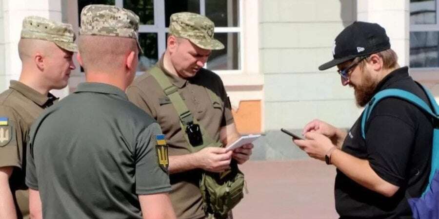 Відеофіксація дій ТЦК: який порядок дій, правила та обов’язки патруля для перевірки документів й затримання