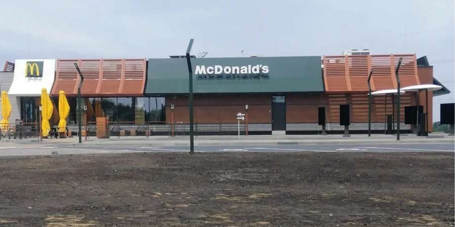 «Я б ніколи до цього не додумався». McDonald’s об'єднався з британським манікюрним брендом — фото