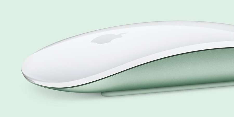 Попри багаторічні висміювання Apple залишила зарядний порт Magic Mouse у найнезручнішому місці