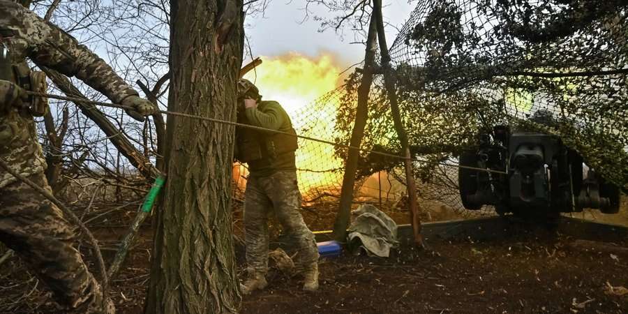 «Призводить до великих втрат». По всьому фронту підрозділи кидають у відкритий бій на необладнаних позиціях — Бутусов