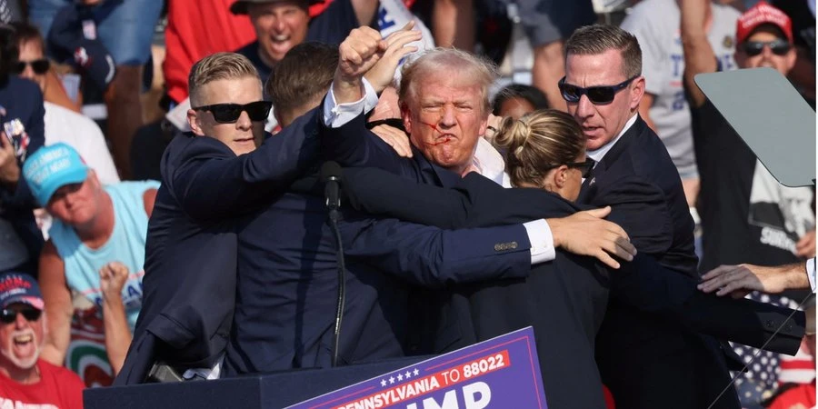 Стрілянина в Трампа: свідок заявив, що бачив, як стрілок переходив «з даху на дах»