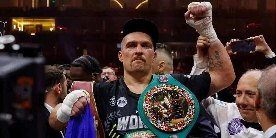 Усик уперше відреагував на ультиматум від WBO і назвав бажаного суперника