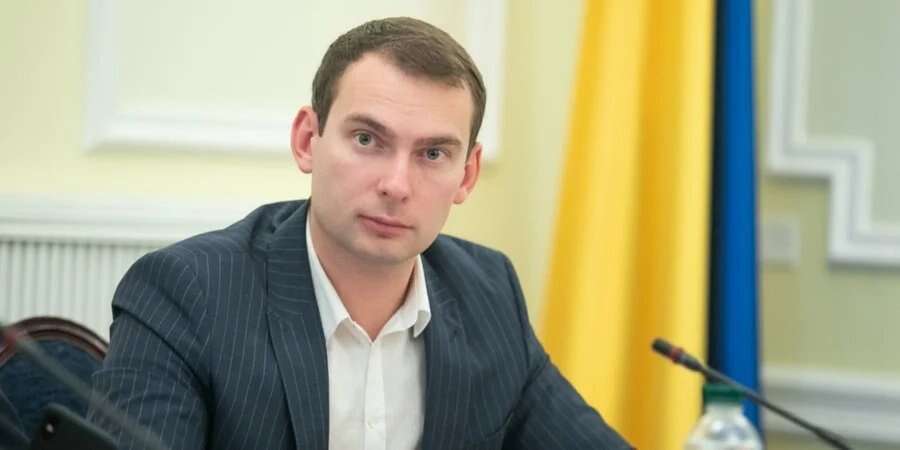 Железняк назвав прізвища людей, через яких пів-України сидить без світла