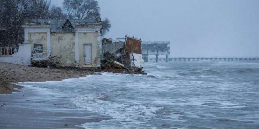 Росіяни хочуть за два тижні відновити оборону Кримського мосту після шторму, Україна чекати не буде — Юсов