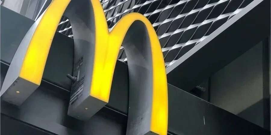 В Україні з’явився ще один McDonald’s біля вокзалу — фото