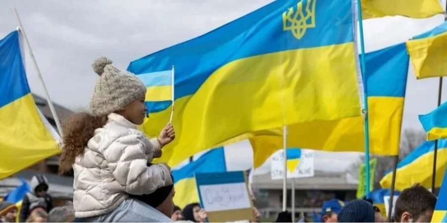 46% українців переконані, що Україна може продовжити боротьбу з Росією і без допомоги США — опитування