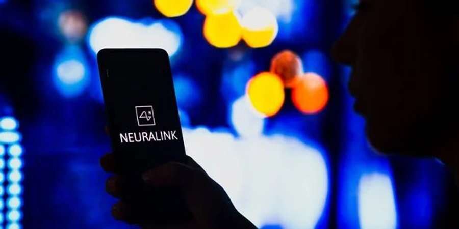 Neuralink хоче поєднати свій мозковий чип з роботизованими протезами